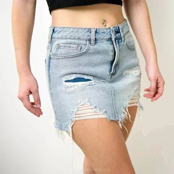 PacSun Distressed Raw Hem Denim A-Line Mini Skirt - Picture 1 of 10